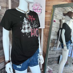 “Ho Ho Ho” Christmas Tee Medium 💗